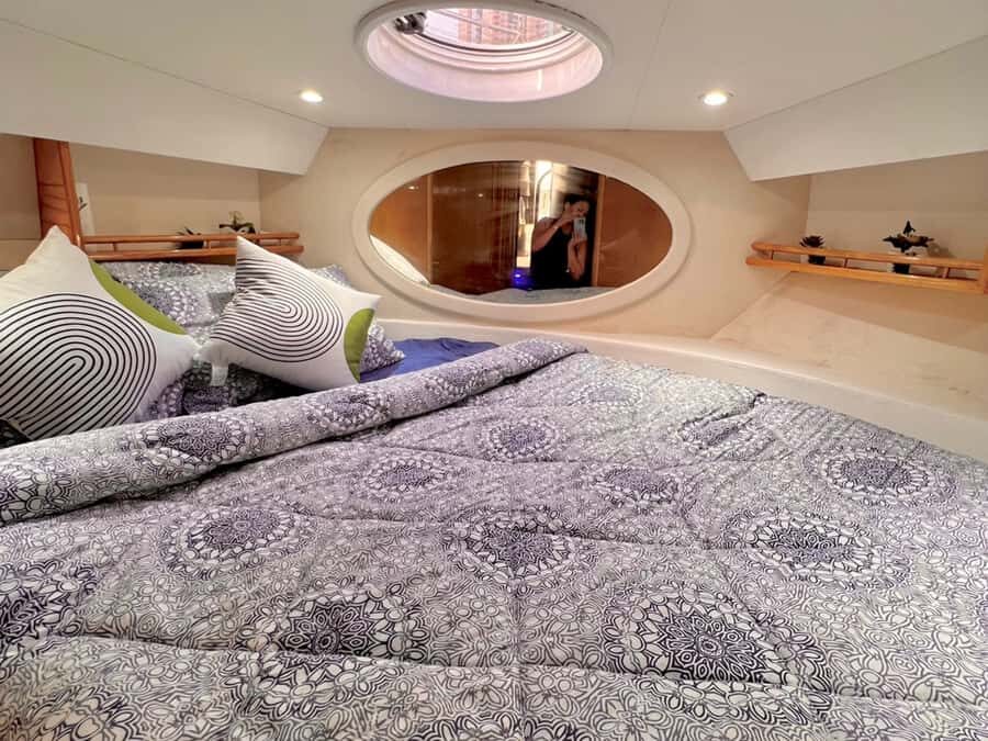 Dubai:Private Yacht with and Burj Al Arab Sightseeing. - JBR and Atlantis The Palm: the photo stops that feel like a movie scene