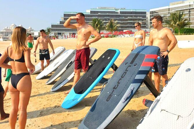 E-Foil in Palm Jumeirah - What an eFoil flight feels like: flying without waves or wind