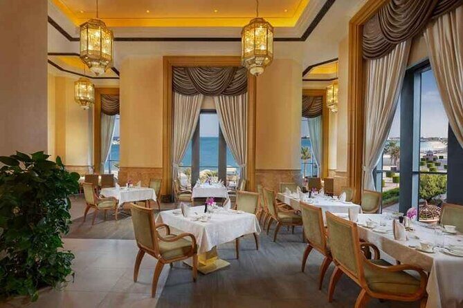 Emirates Palace Dining Experience Abu Dhabi - The Dining Atmosphere: Why People Notice the Room