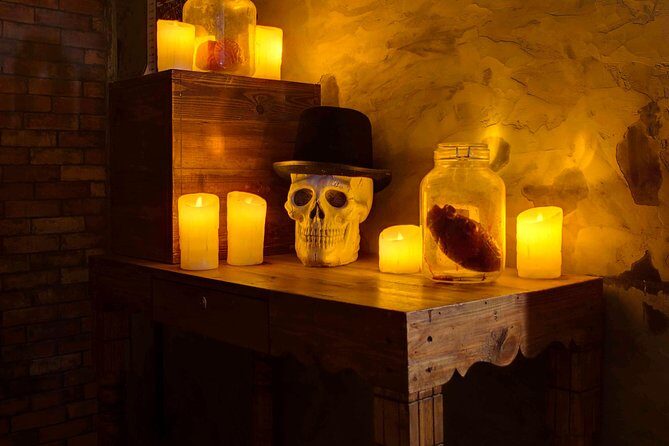 Escape Room: Escape Hunt Dubai - Jack The Ripper - Puzzle hunting: codes, evidence, and riddles you can tackle as a team