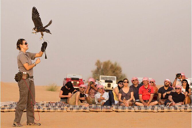 Evening Desert Safari Dubai with BBQ Dinner - H2: The dinner part that actually feels like a night out
