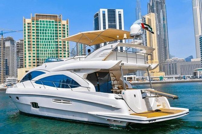 Exclusive Luxury Yacht Ride - Crew service and the one thing you should watch for