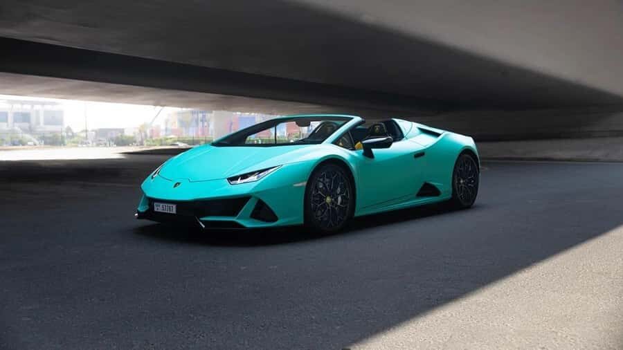 Experience Dubai in a Lamborghini - Deposit-Free Lamborghini Rental: What Changes for Your Day