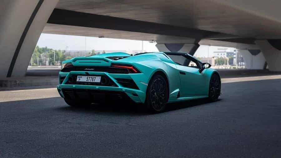 Experience Dubai in a Lamborghini - Your 1-Day Game Plan on a Supercar (How It Usually Feels)