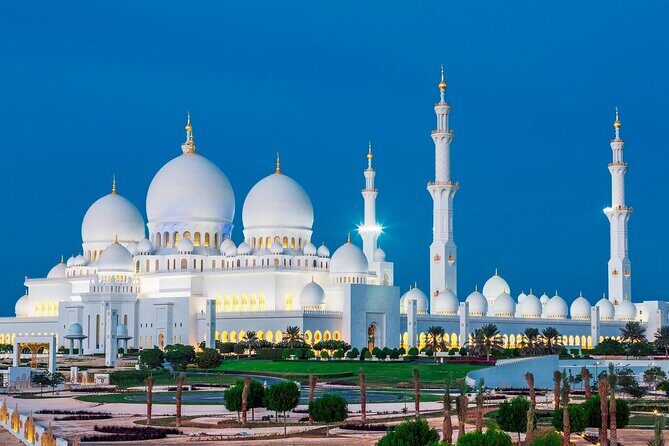 Experience the Emirates Palace from Abu Dhabi - Who should book this Emirates Palace tea and audio tour?