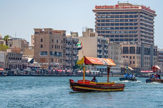 Explore the Backstreets of Old Dubai with an Insider - Lunch at a Traditional Restaurant: Where the Tour Becomes Comfortable