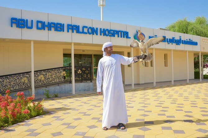 Falcon Hospital Tour Abu Dhabi - The practical side: pickup, time, and small-group pacing