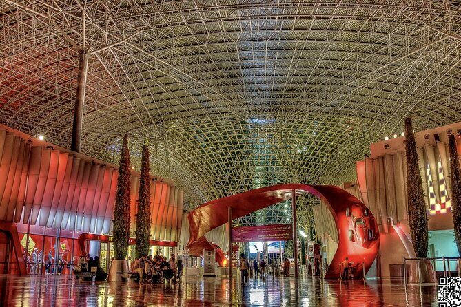 Ferrari World Abu Dhabi Tour with transfers from Dubai - Day Trip - What the tour includes (and what it doesn’t) for a smooth day