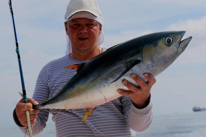 Fishing Trip - Fishing on a private vessel: your day, step by step