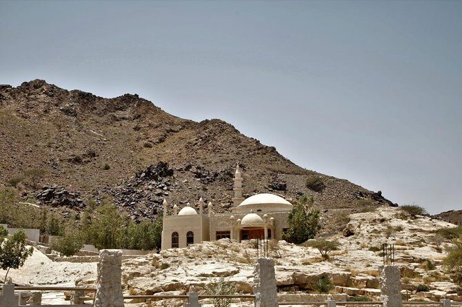Five Emirates Full Day Tour from Dubai with Hotel Transfers - North toward Ras Al Khaimah, then the east coast Fujairah shift