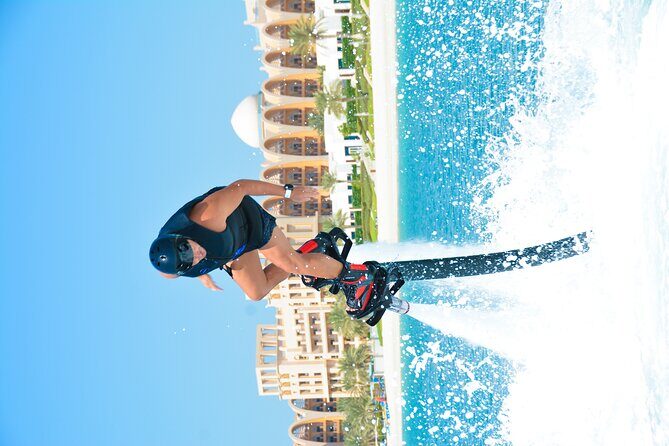 Flyboard Experience in Dubai - Safety gear, towel, and shower: what’s actually included