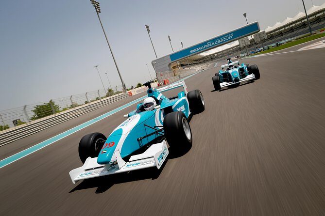 Formula Yas 3000 Driving Experience _ Full - Onboard cameras and the AED 210 video option