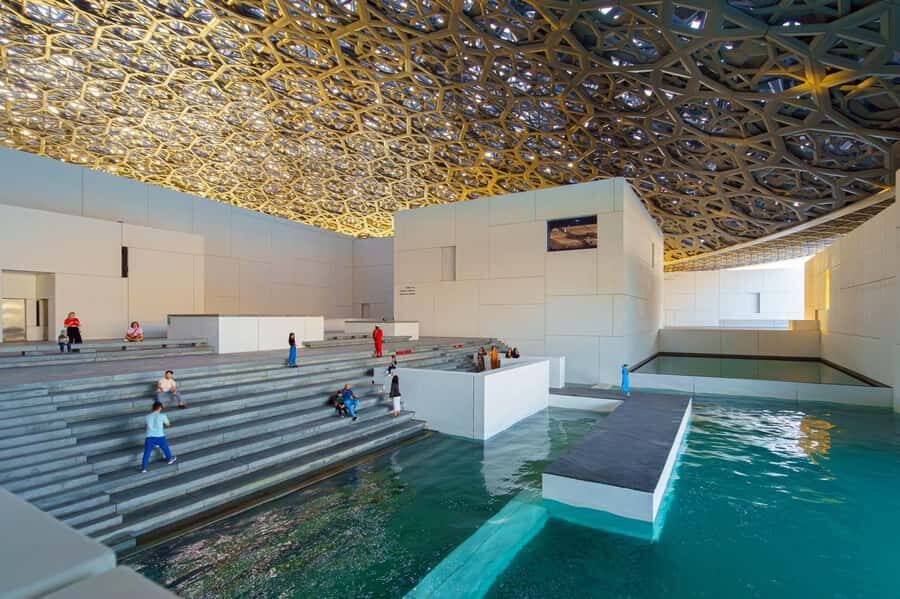 From Abu Dhabi: City Tour with Grand Mosque & Louvre Museum - Getting the most from a museum in limited time