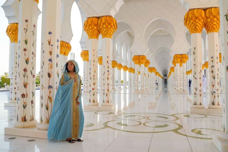 From Abu Dhabi: Half-Day Sheikh Zayed Mosque Guided Tour - Getting the most out of the small window: my practical advice
