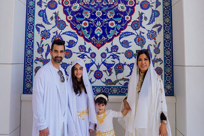 From Dubai: Abu Dhabi City Sightseeing And Sheikh Zayed Mosque - Founder’s Memorial: a focused hour that changes the tone of the day