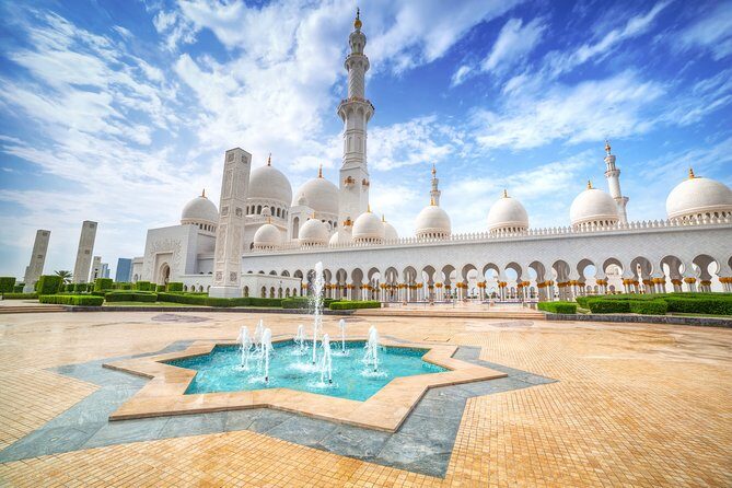 From Dubai: Abu Dhabi City Sightseeing & Sheikh Zayed Mosque - Ferrari World Yas Island: a quick photo stop with a big-name brand