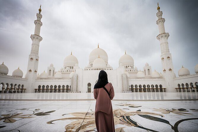 From Dubai: Abu Dhabi Day-Tour Grand Mosque, BAPS Temple & Lunch - From Dubai to Abu Dhabi in One Shot: What 10 Hours Really Means