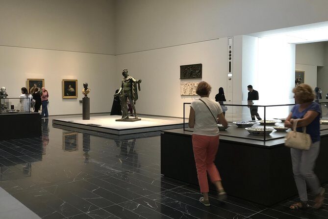 From Dubai : Abu Dhbai Tour Including Le Louvre Museum Ticket - Louvre Museum Abu Dhabi: self-guided time that still feels structured