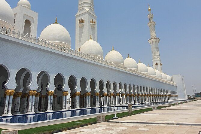 From Dubai : Abudhabi sheikh zayed grand mosque tour - The Driver-Guide Experience: Why People Seem to Rate This Highly