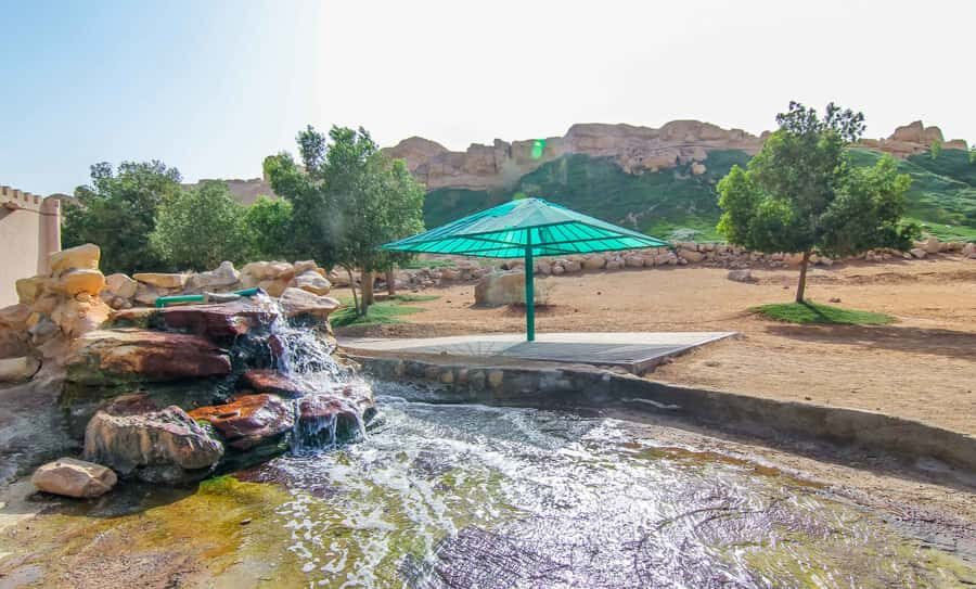 From Dubai: Al Ain Garden City Full-Day Sightseeing Tour - Al Ain Oasis: where the falaj makes the whole place make sense