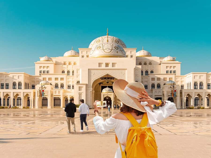 From Dubai: Grand Mosque & Qasr Al Watan Morning Tour - Dubai-to-Abu Dhabi van time: what the ride adds (and what it doesn’t)