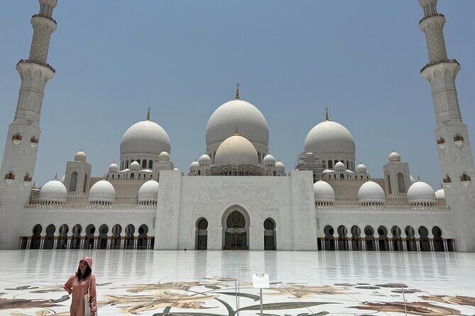 From Dubai Guided Tour to Sheikh Zayed Grand Mosque - Dubai-to-Abu Dhabi Day Trip: What the Ride Feels Like