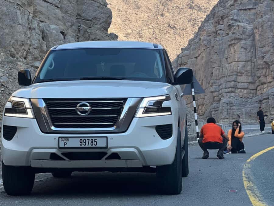 From Dubai: Jabel Jais High Mountain Tour with Transfers - Pickup and the 4x4 ride from Dubai: fast, direct, and built for hills