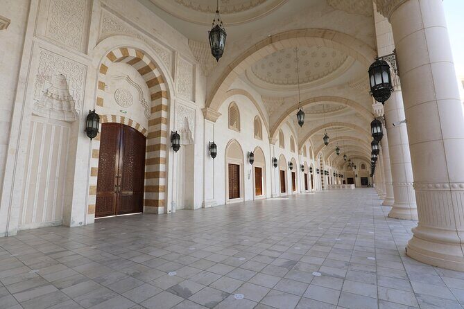 From Dubai to Fujairah: Full Day Tour with Sheikh Zayed Grand Mosque - Who This Tour Fits Best