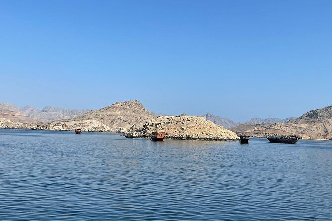 From Dubai to Norway of Arabia | KHASAB | Telegraph Island | OMAN - The 6:00 AM pickup and the border crossing reality check