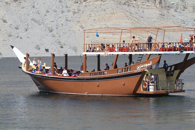 From Dubai to Norway of Arabia | KHASAB | Telegraph Island | OMAN - The best kind of traveler for this dhow cruise