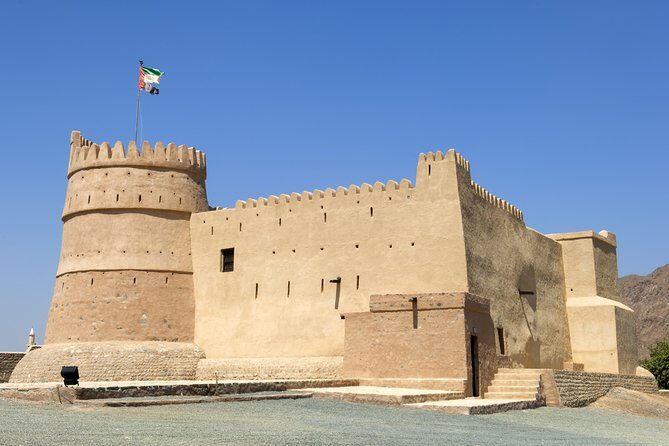 Fujairah Full-Day Tour from Dubai With Spanish-Speaking Guide - Khor Fakkan on the Gulf of Oman: port-town views, not just a postcard stop