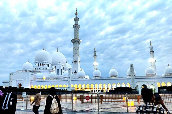 Full Day Abu Dhabi City Tour Sheikh Zayed Grand Mosque from Dubai - How the Dubai-to-Abu Dhabi day really moves