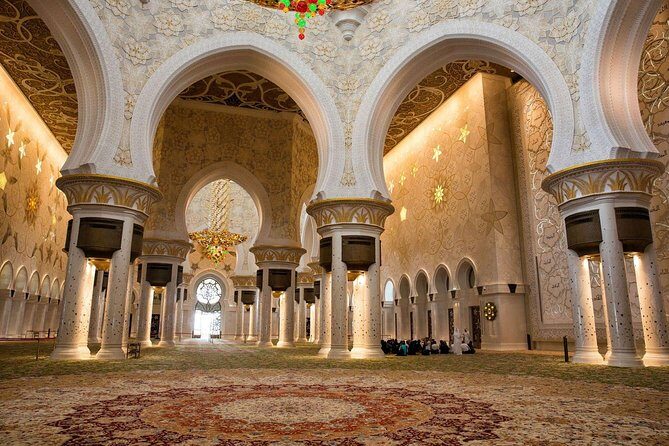 Full Day Abu Dhabi City Tour With Louvre Museum Tickets - BAPS Hindu Mandir and Islamic Art House: extra stops that add texture