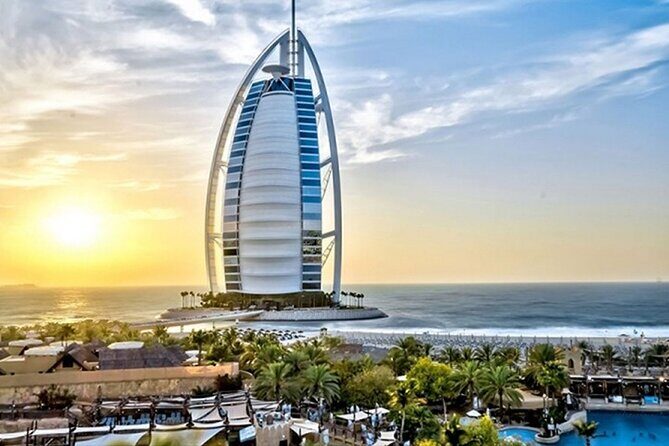 Full Day Dubai City Tour with At the Top Burj Khalifa Ticket - Dubai Mall: where the day gets long, but also convenient