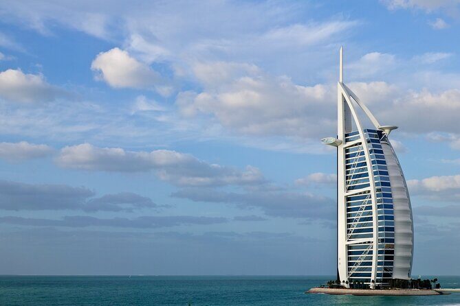 Full-Day Guided Tour to Dubai City - Comfort, pickup, and group size: what $73.68 buys you