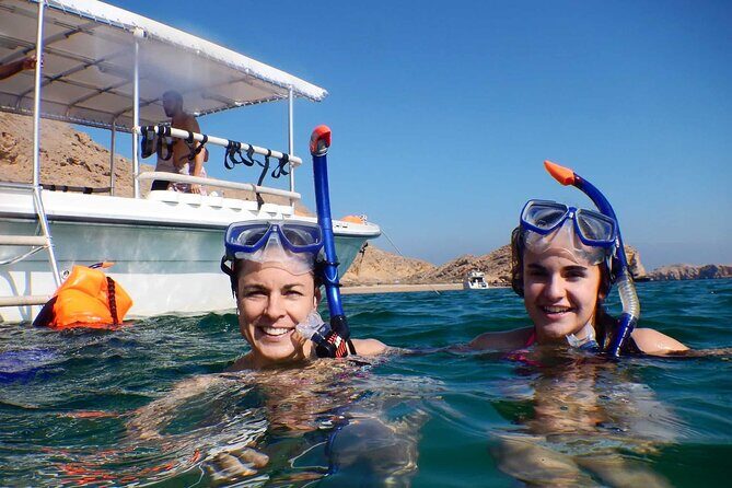 Full Day Musandam Dibba Cruise with Buffet Lunch - Lunch That’s Actually a Meal: Buffet Picnic on Oman’s Coast