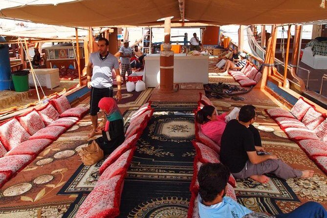 Full Day Musandam Dibba Cruise with Lunch from Dubai - The rocky-boat reality: how to handle it without ruining your day