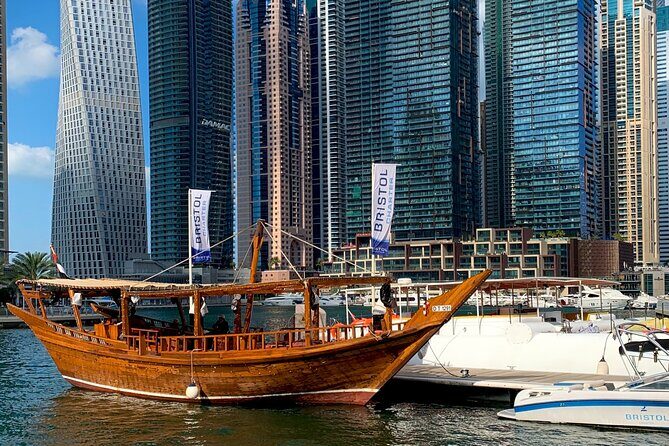 Full-Day Private Guided Tour of Dubai's Top Attractions - Pickup, Private Guide, and Flexible Pacing: Why This Tour Might Save You Stress