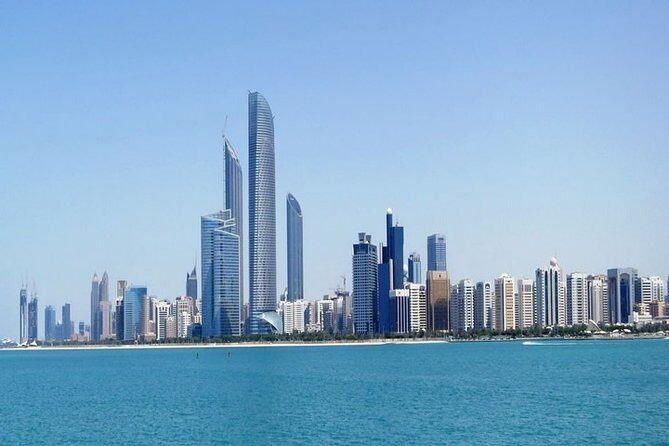 Full-Day Private Guided Tour to Abu Dhabi - Corniche views and Emirates Palace photos: great sightlines with guided timing
