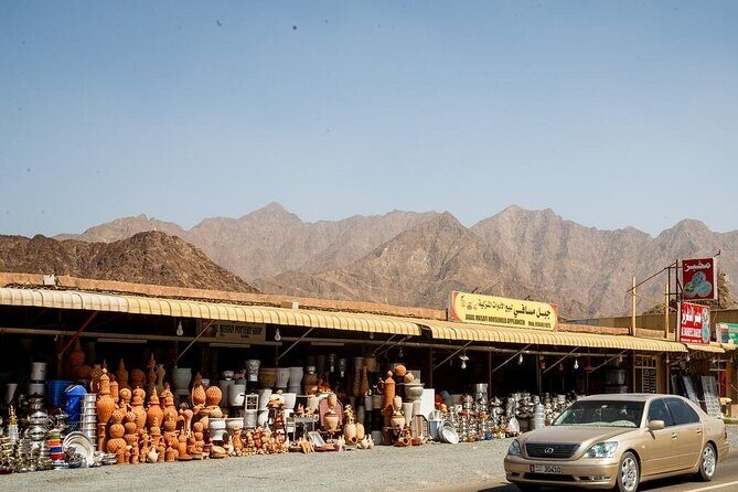Full-Day Six Emirates Tour in a 4x4 Private Vehicle From Dubai - Sharjah Jubail Fish Market: where the waterfront meets everyday life