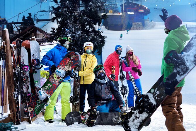Full-day Snow Ski in Dubai - Ski Dubai Indoors: why this snow day is different from a normal ski trip