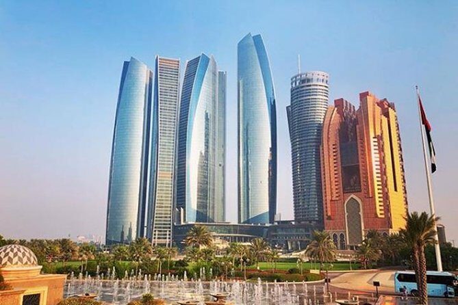 Full-Day Tour of Abu Dhabi from Dubai, Sheikh Zayed Grand Mosque - The Dubai-to-Abu Dhabi Drive: What Fills the Time