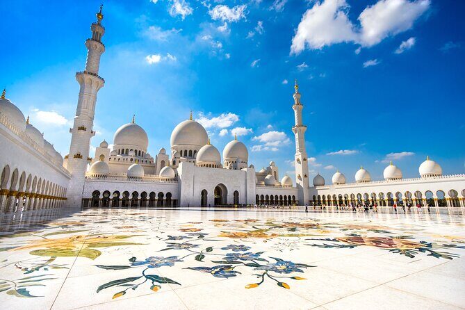 Full-Day Tour to Abu Dhabi with Pick Up - Sheikh Zayed Grand Mosque: The Main Event With Dress Support