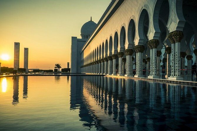 Guided Abu Dhabi City Tour with Sheikh Zayed Grand Mosque - Etihad Towers and Emirates Palace: impressive exteriors, short time
