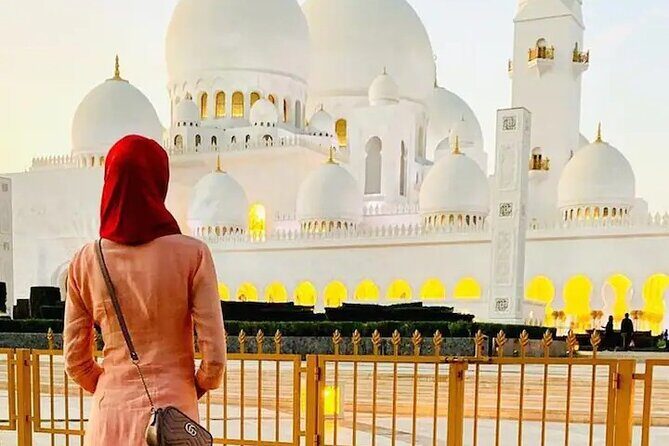 Guided Abu Dhabi City Tour with Sheikh Zayed Grand Mosque - Sheikh Zayed Grand Mosque: the hour that makes the trip worth it