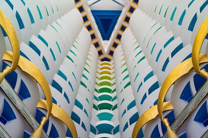 Guided Tour to Burj Al Arab with Optional Snack and Drinks - Two Hours Total: How the Timing Really Feels