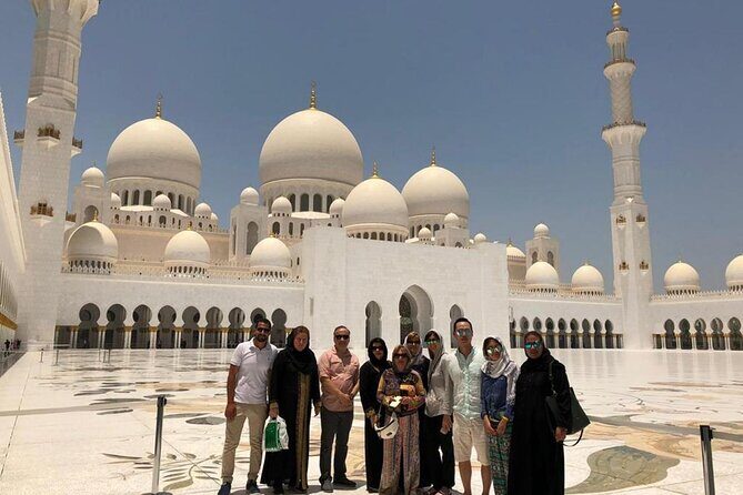 Half day City Tour of Abu Dhabi with Sheikh Zayed Grand mosque - Dates Market: a simple cultural break that’s actually useful