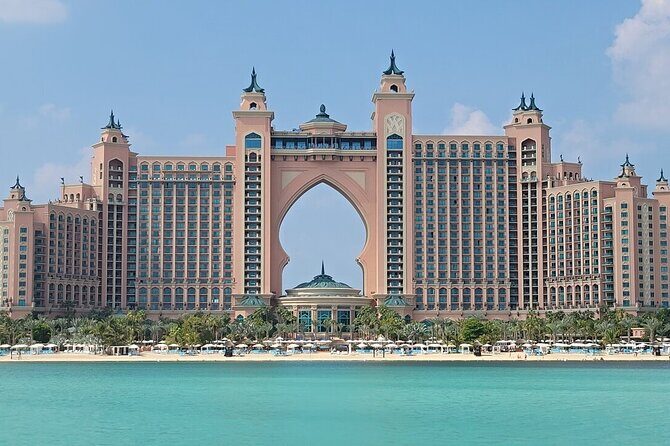 Half Day Dubai City Tour - Dubai Creek, Zabeel Palace, and the Sheikh Zayed Road connector