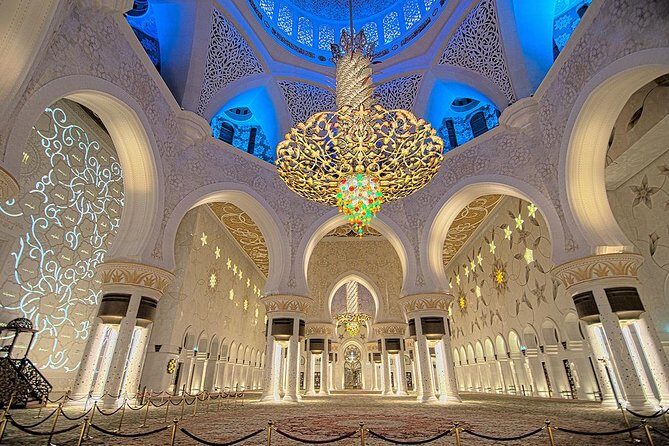 Half-Day Grand Mosque Tour from Dubai - The tour flow: a calm two-hour visit built for real looking