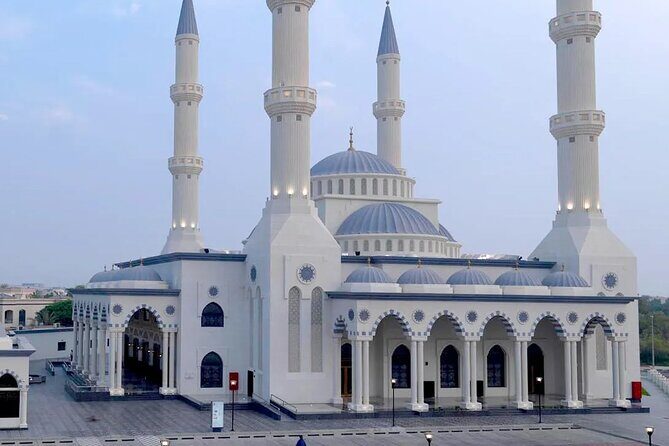 Half-Day Private City Tour with Magical Dubai Frame Visit - Spice Souk and Gold Souk: quick shopping energy in Old Dubai